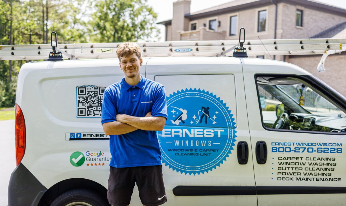 Window cleaning job done in Highland Park by Ernest team