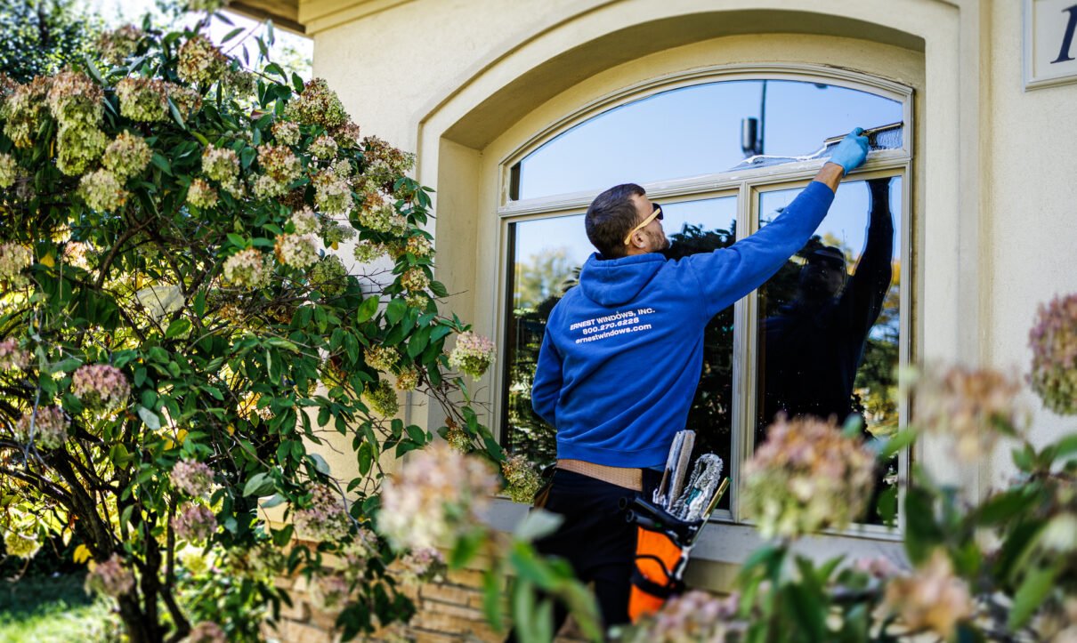 Window Cleaning in Lisle IL done by Ernest team