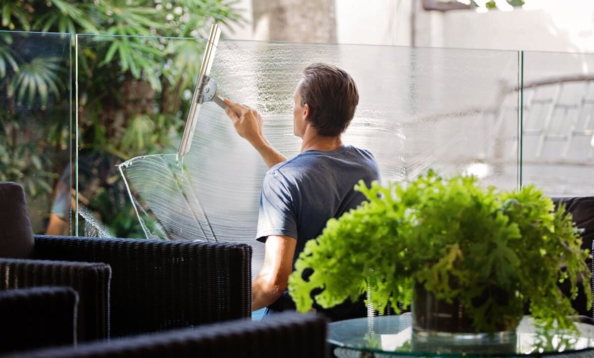 hard water stains on windows removal